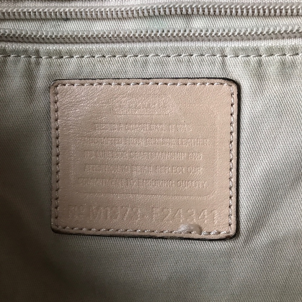 Coach Park Metro Tote purse - Picture 2 of 4